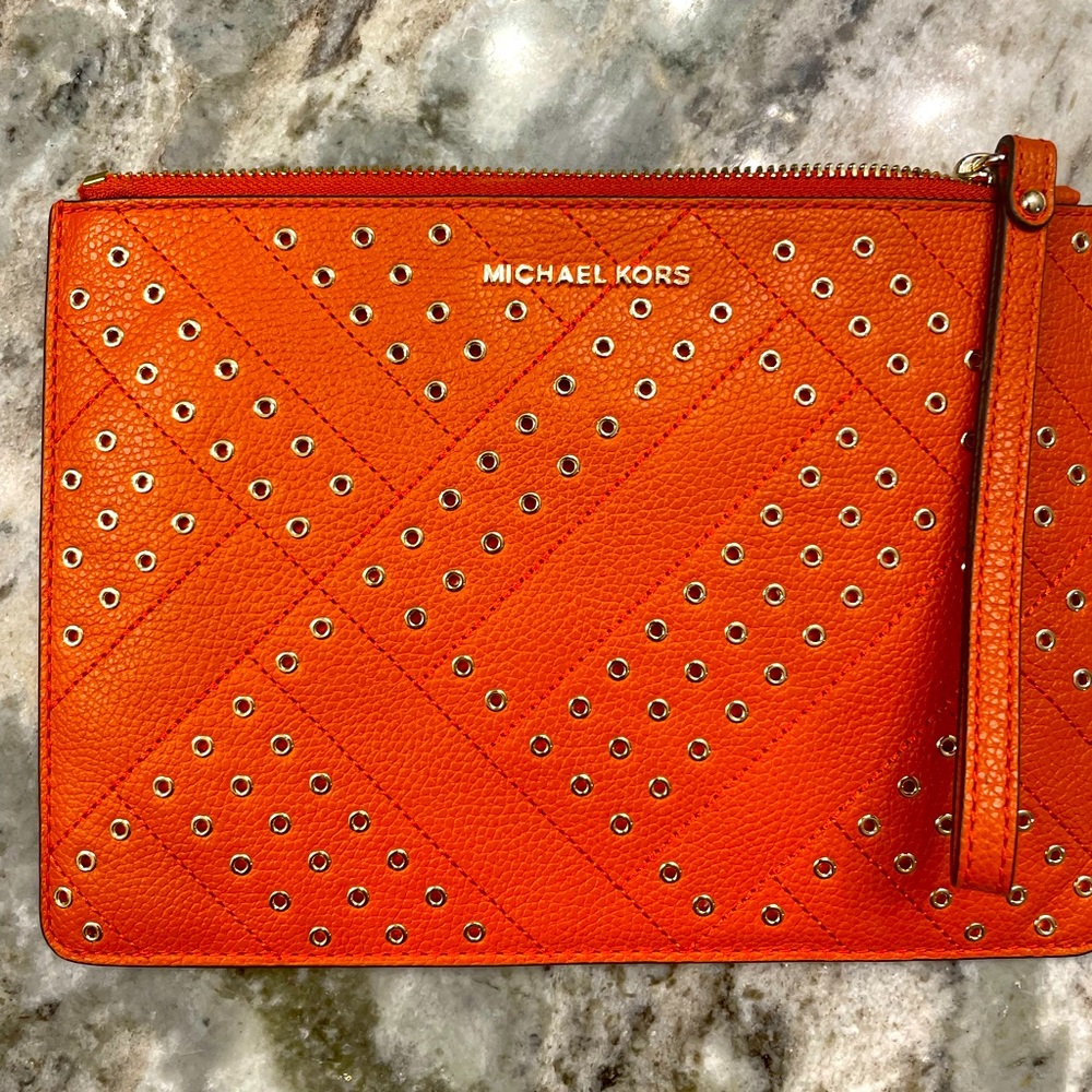 Mandarin orange Michael kors jet set travel XL zip clutch wristlet. NWOT
